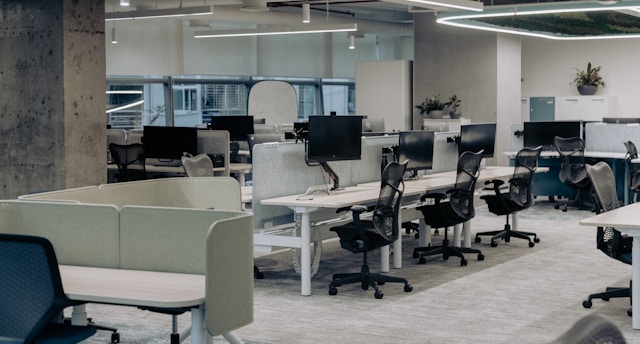 Inspirasi Desain Interior Kantor Ruko 