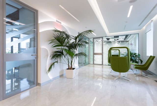 Ciri Khas Desain Interior Lobby Kantor Minimalis