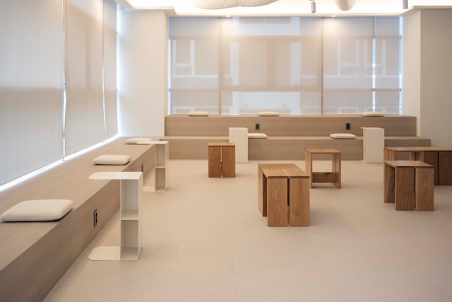 5 Perbedaan Kantor Modern dan Tradisional dari Desain, Fasilitas, & Kenyamanan